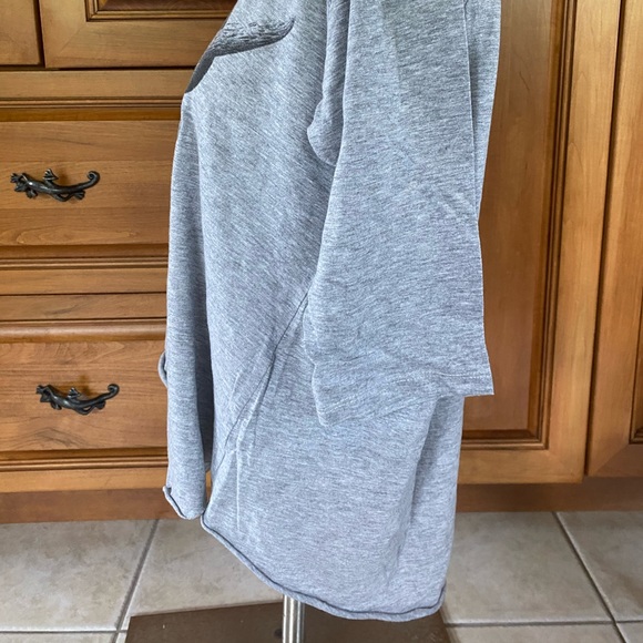 💰3 for $20 - A bit longer shirt 3/4 arms - Picture 6 of 7